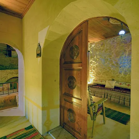 Babili Cappadocia Cave ネヴシェヒル